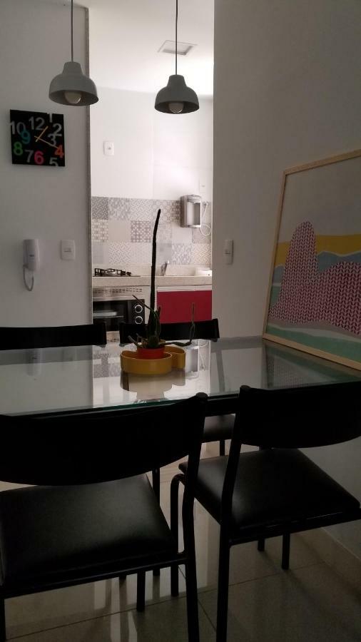 Apartamento Em Copacabana - Rua Bolivar - 2 Quartos - Excelente Localizacao Rio de Janeiro Exterior photo